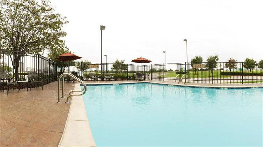 Holiday Inn Express & Suites Irving Conv Ctr - Las Colinas By Ihg Exterior photo