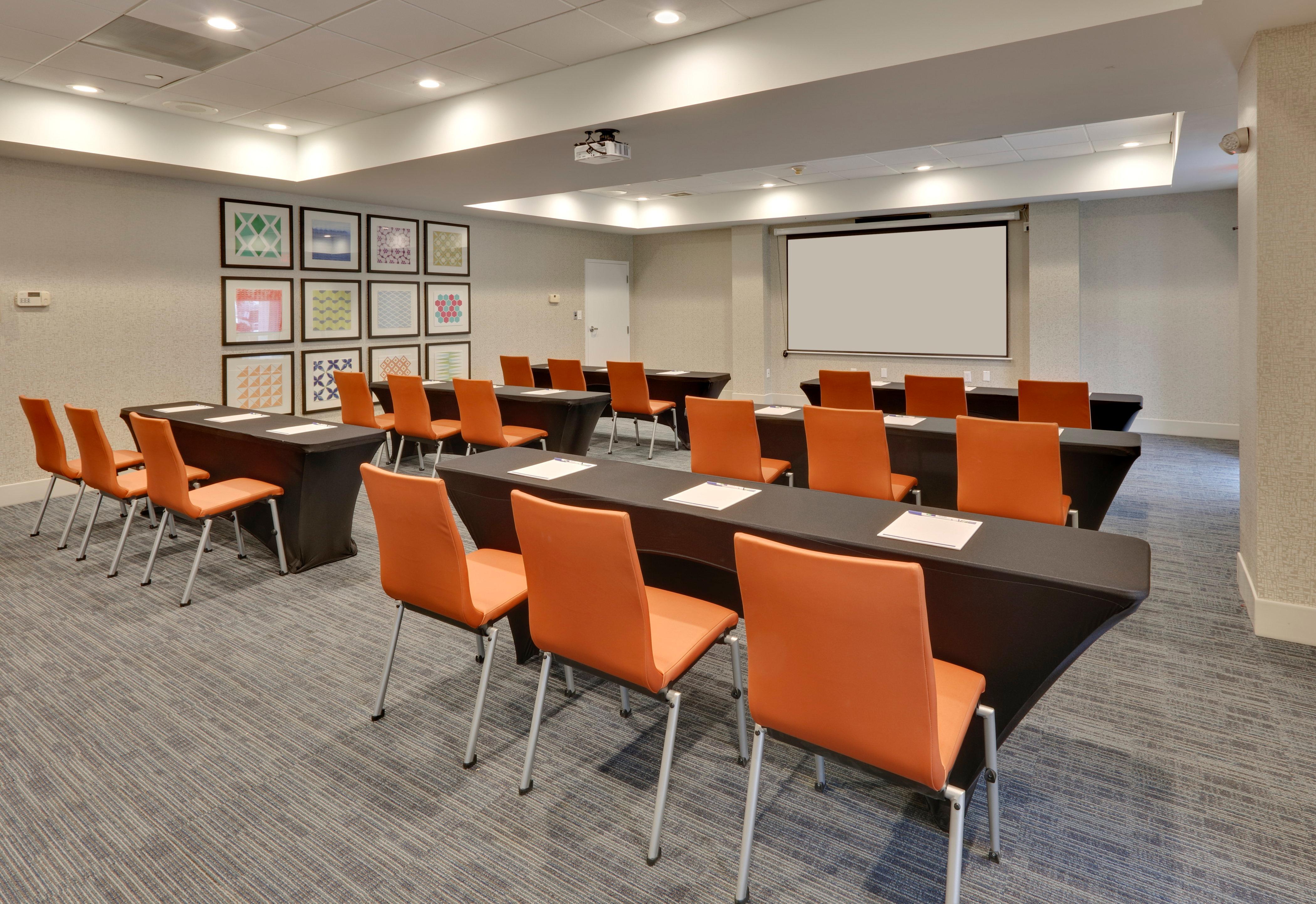 Holiday Inn Express & Suites Irving Conv Ctr - Las Colinas By Ihg Exterior photo